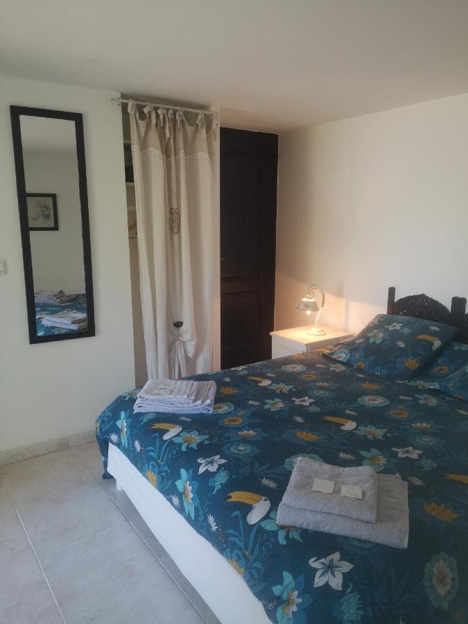 Chambres D'Hotes Le Mas Du Bijou Bleu Puget-sur-Argens Dış mekan fotoğraf